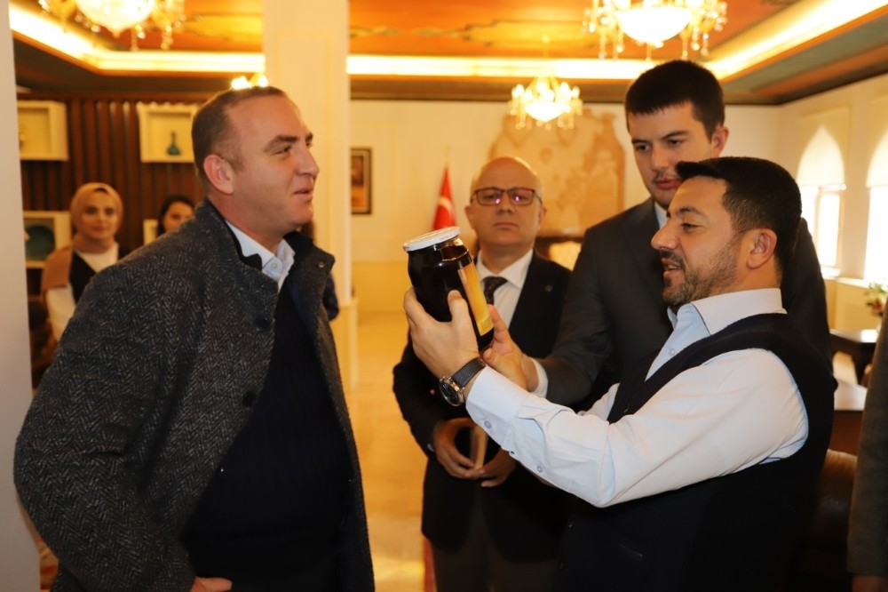 Başkan Arı, 2019’un son gününde vatandaşlarla bir araya geldi 