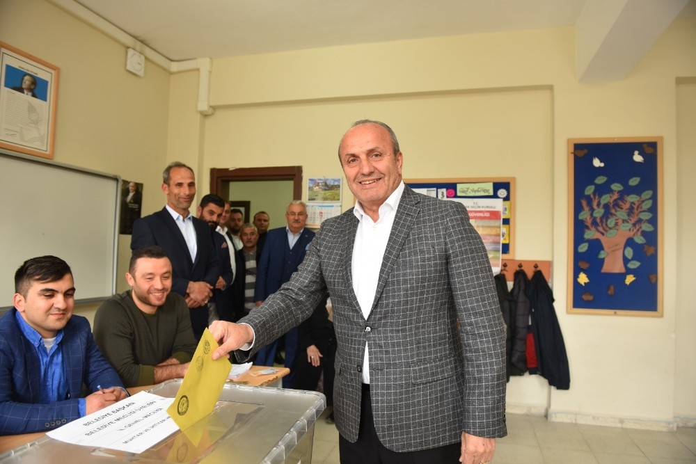 Başkan Arslan, oyunu kullandı 