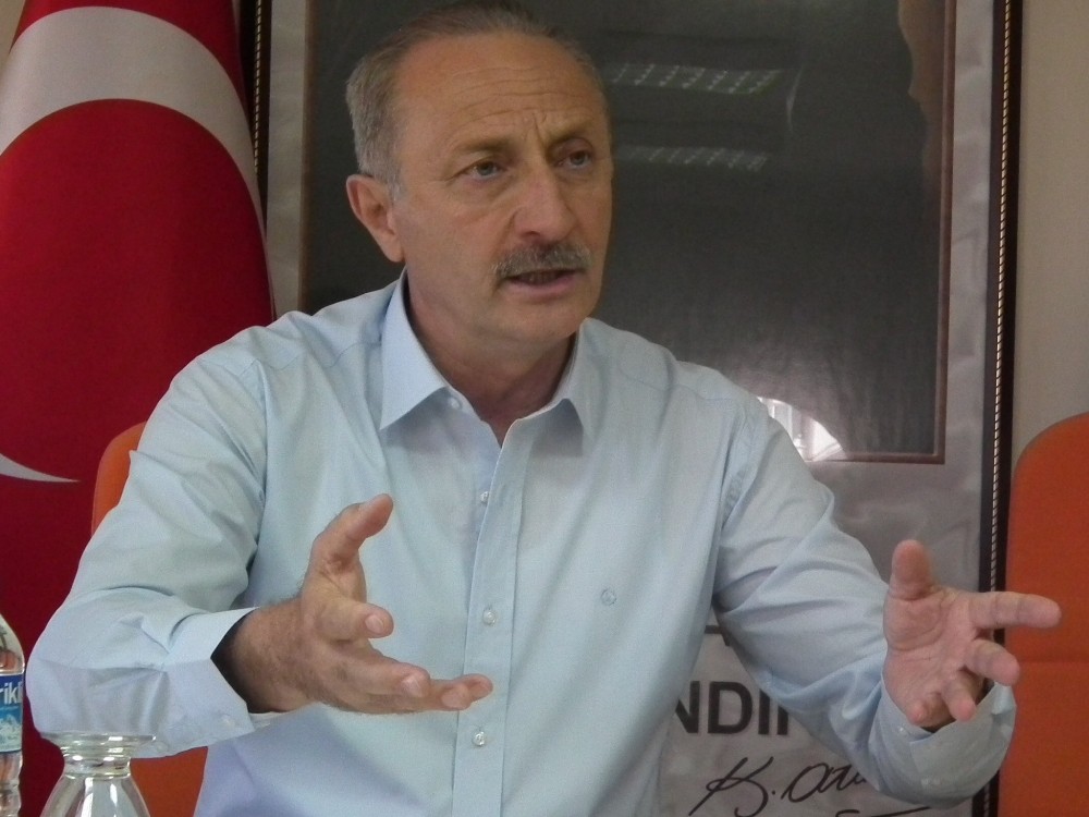 Başkan Atabay; “Sahillerde turizm hizmetleri yetersiz” 