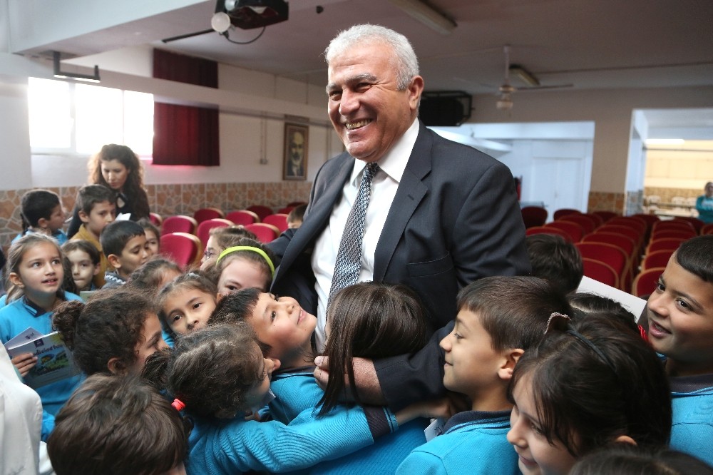 Başkan Atay’ın 23 Nisan mesajı 
