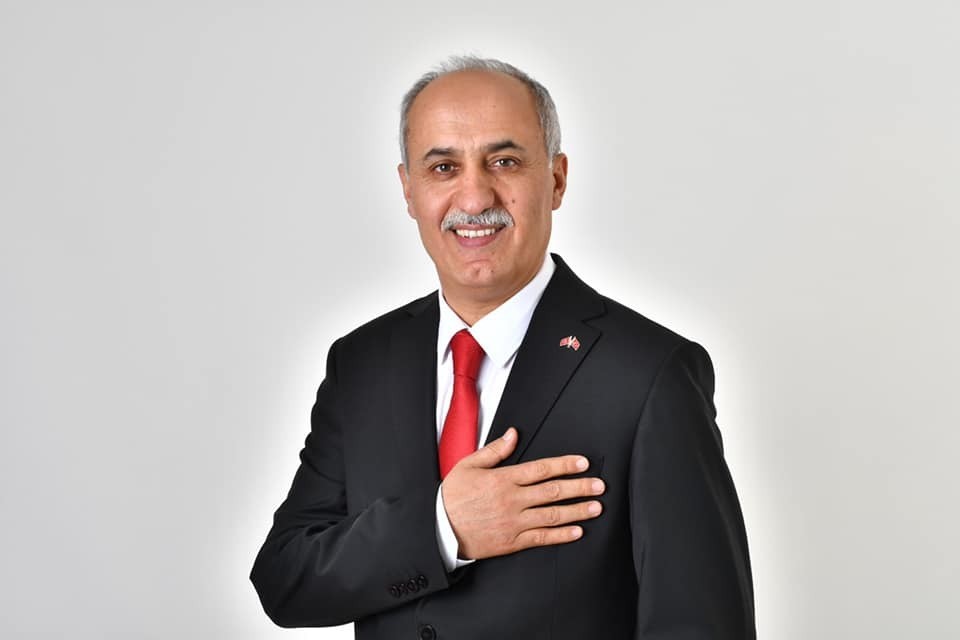 Başkan Aydın destek için maaşını bağışladı 