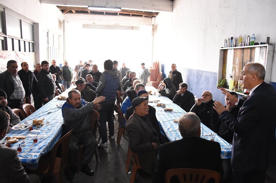 Başkan Aydın esnafı dinledi 