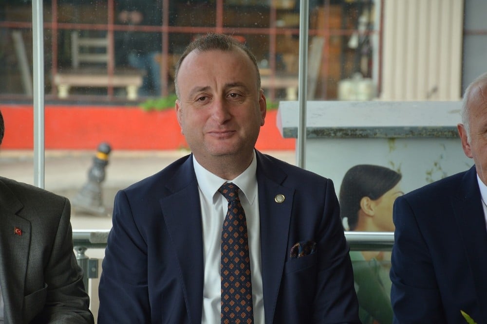 Başkan Ayhan: “Buzhane binası, Sabahattin Ali Kültür Merkezi olacak” 