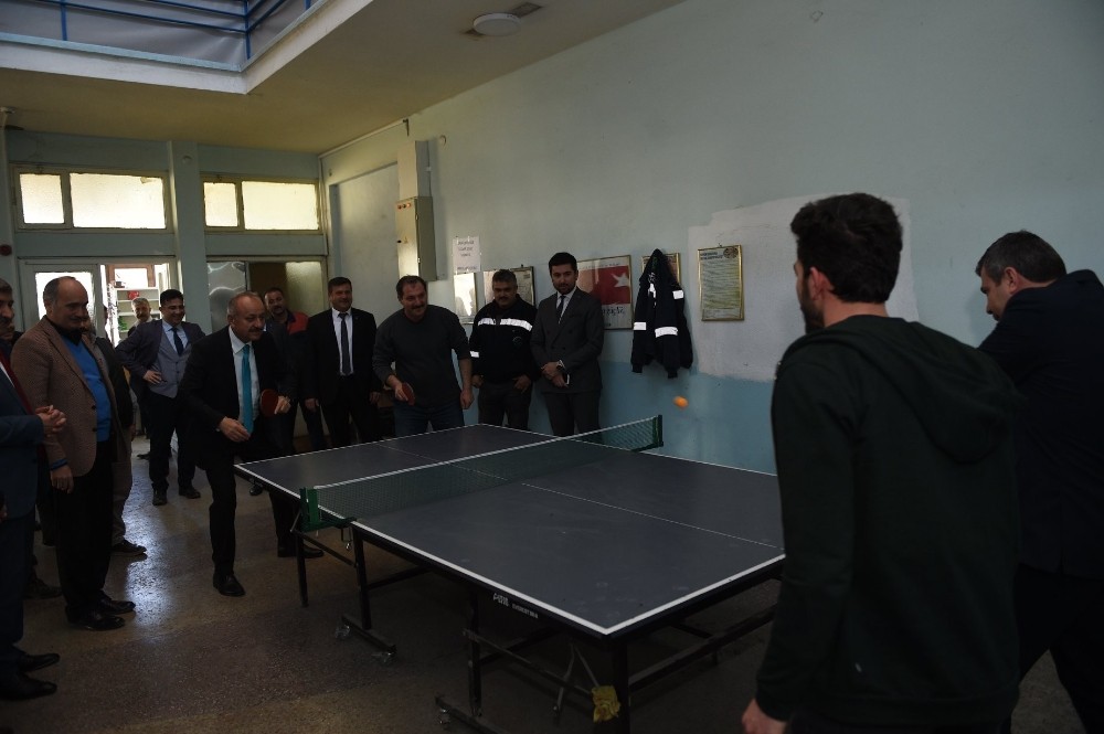 Başkan Babaş, “Herkes yapacağı işi konuşuyor” 