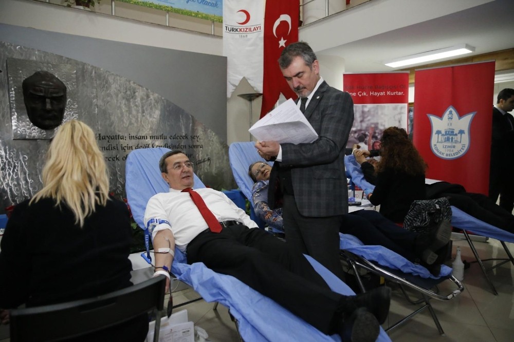 Başkan Batur, kan bağışı kampanyası başlattı 