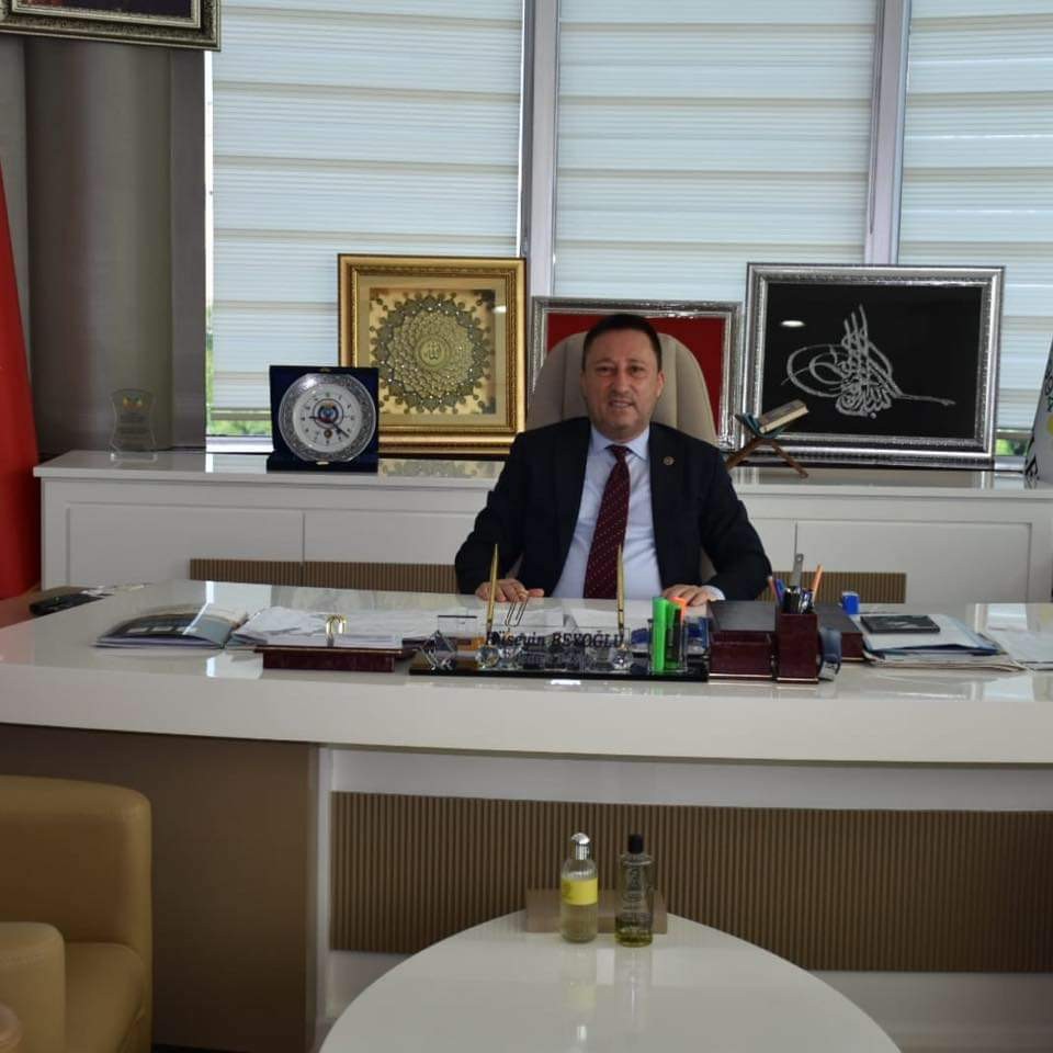 Başkan Beyoğlu’ndan Milli Dayanışma Kampanyasına iki maaşla destek 