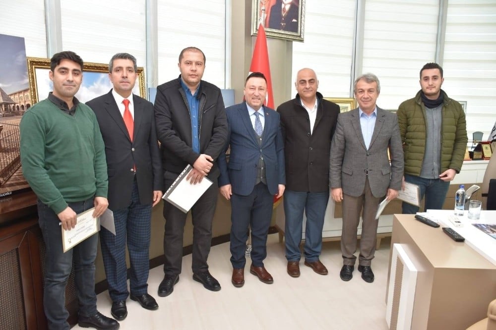 Başkan Beyoğlu’ndan ‘temel afet bilinci’ kursuna katılan personele sertifika 
