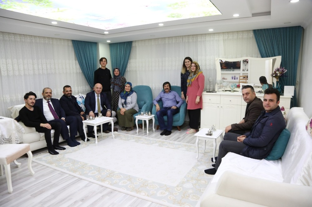 Başkan Bıyık, El Bab şehidinin ailesini unutmadı 