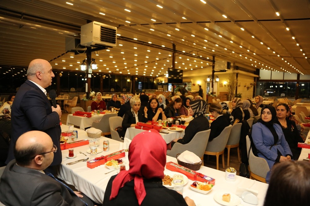 Başkan Bıyık kadınlarla bir araya geldi 