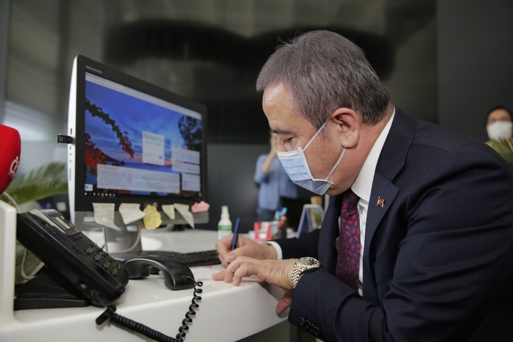 Başkan Böcek ABİM’de vatandaş taleplerini cevapladı 