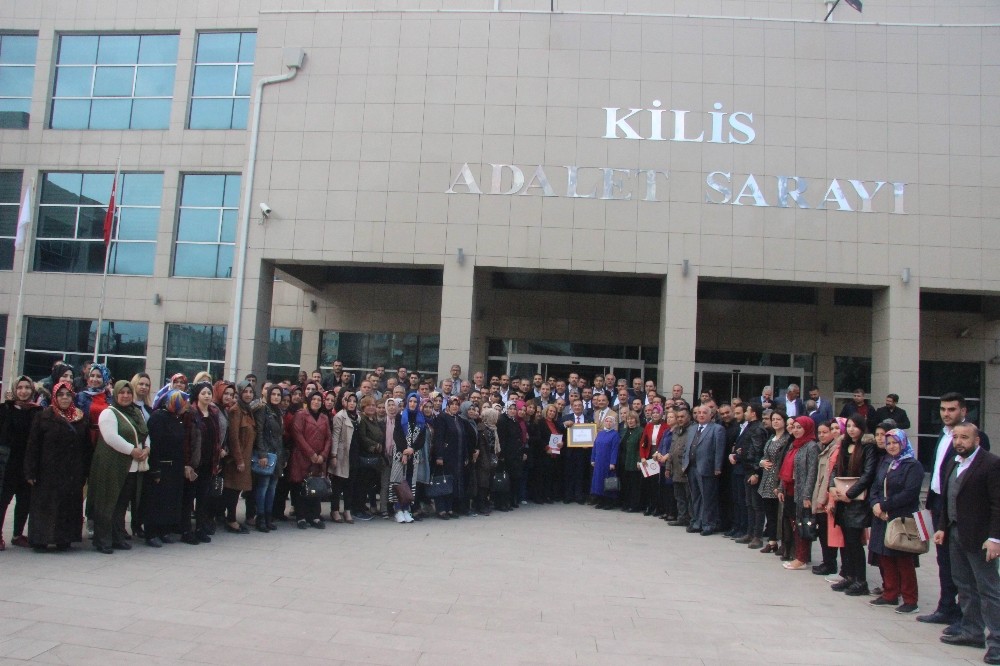 Başkan Bulut ile meclis üyeleri mazbatalarını aldı 