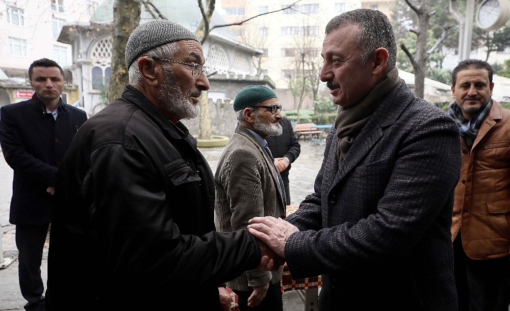 Başkan Büyükakın ,Cami cemaatiyle bir araya geldi 