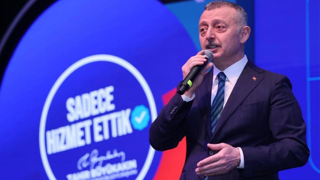 Başkan Büyükakın, CHP ve avanelerine sert çıktı Gölge etmeyin