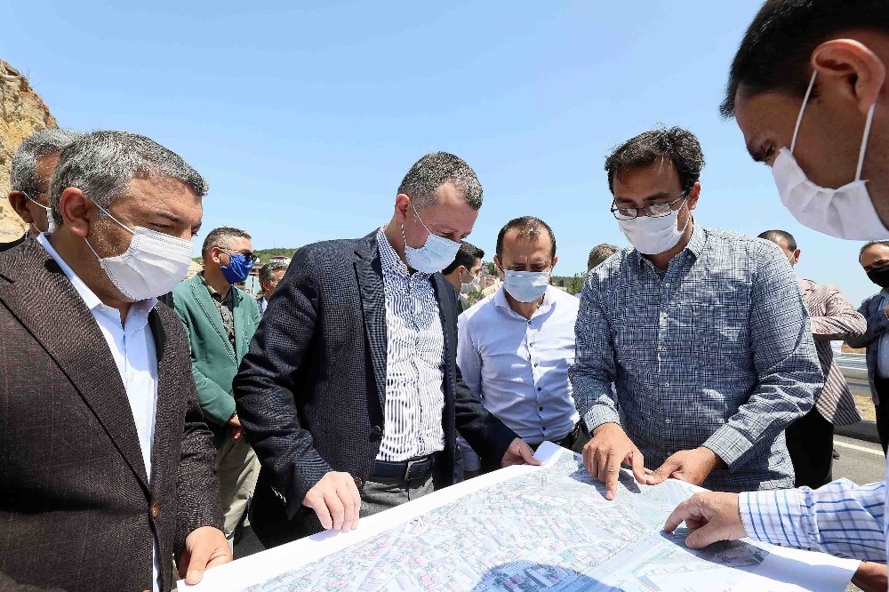 Başkan Büyükakın, Dilovası ve Darıca’daki projeleri inceledi 