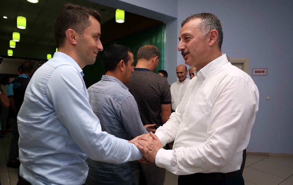 Başkan Büyükakın, Gebze’de personeliyle bayramlaştı 