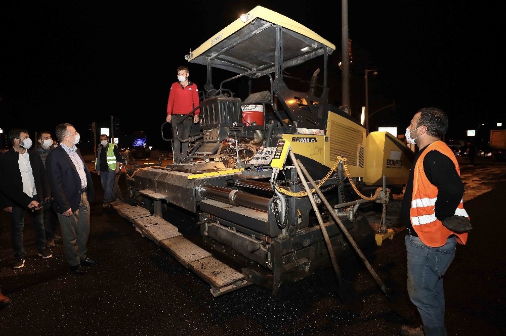 Başkan Büyükakın, gece denetimlerini sürdürüyor 