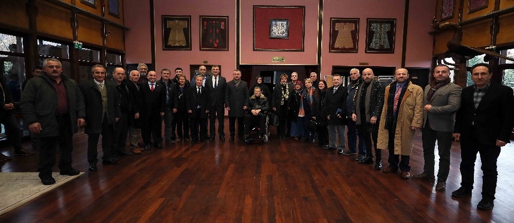 Başkan Büyükakın, Gölcüklü muhtarlarla buluştu 