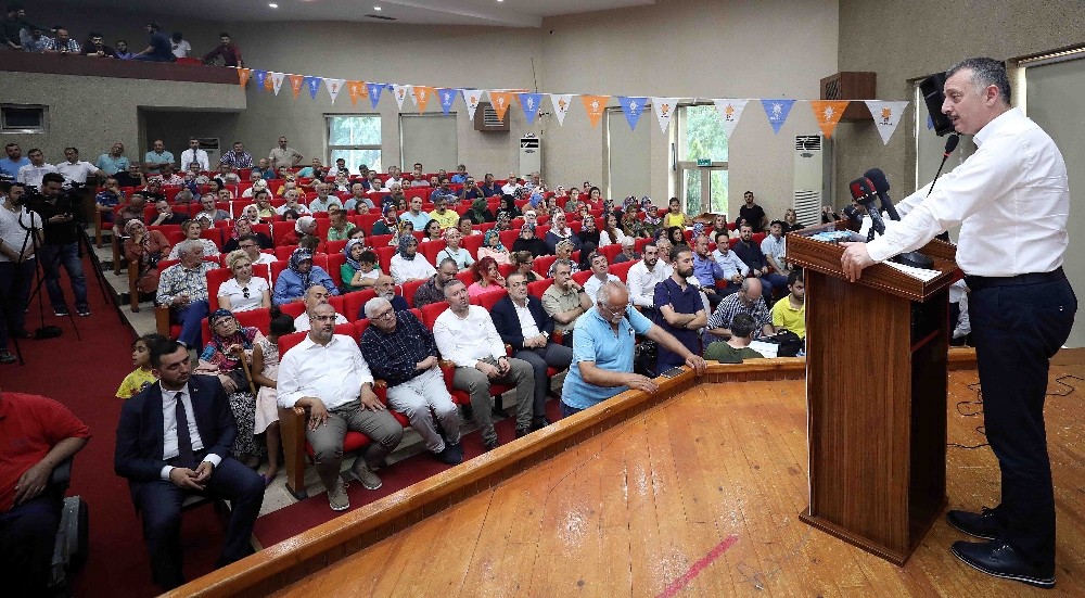 Başkan Büyükakın, Gölcük’ün sorunlarını dinledi 
