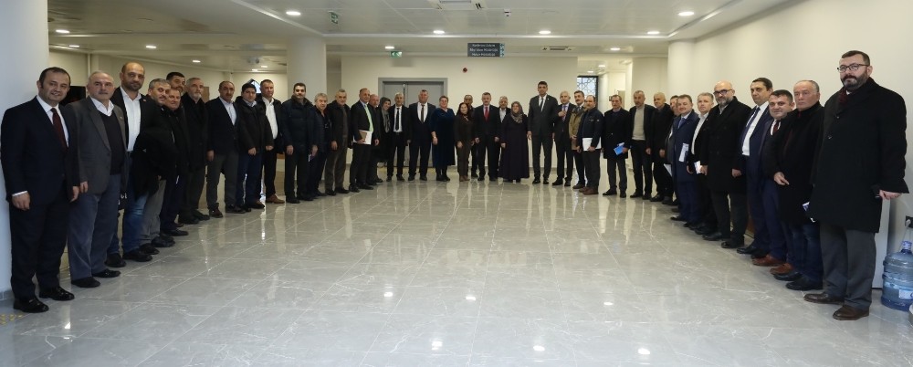 Başkan Büyükakın, Kartepeli muhtarları dinledi 