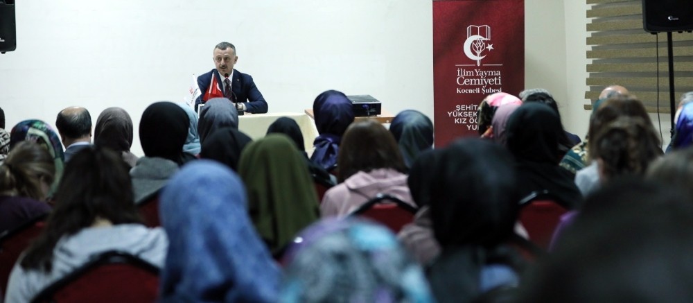 Başkan Büyükakın, medeniyet inşasının şifrelerini anlattı 