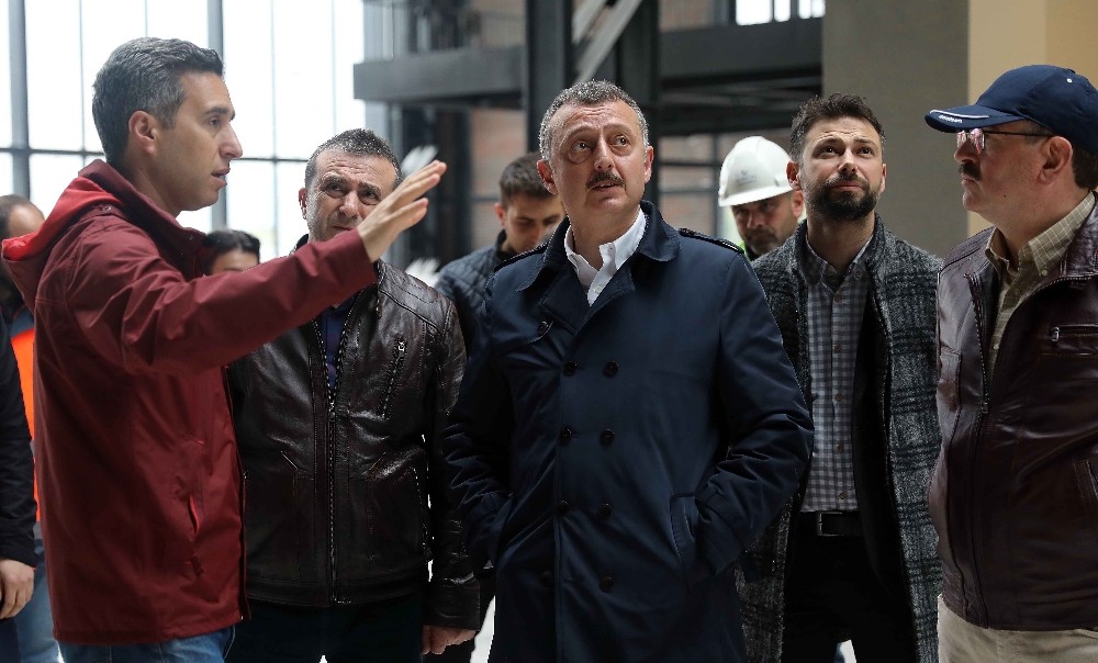 Başkan Büyükakın sahaya indi, projeleri inceledi 