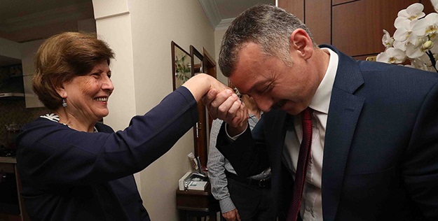 Başkan Büyükakın'ndan anlamlı ziyaret