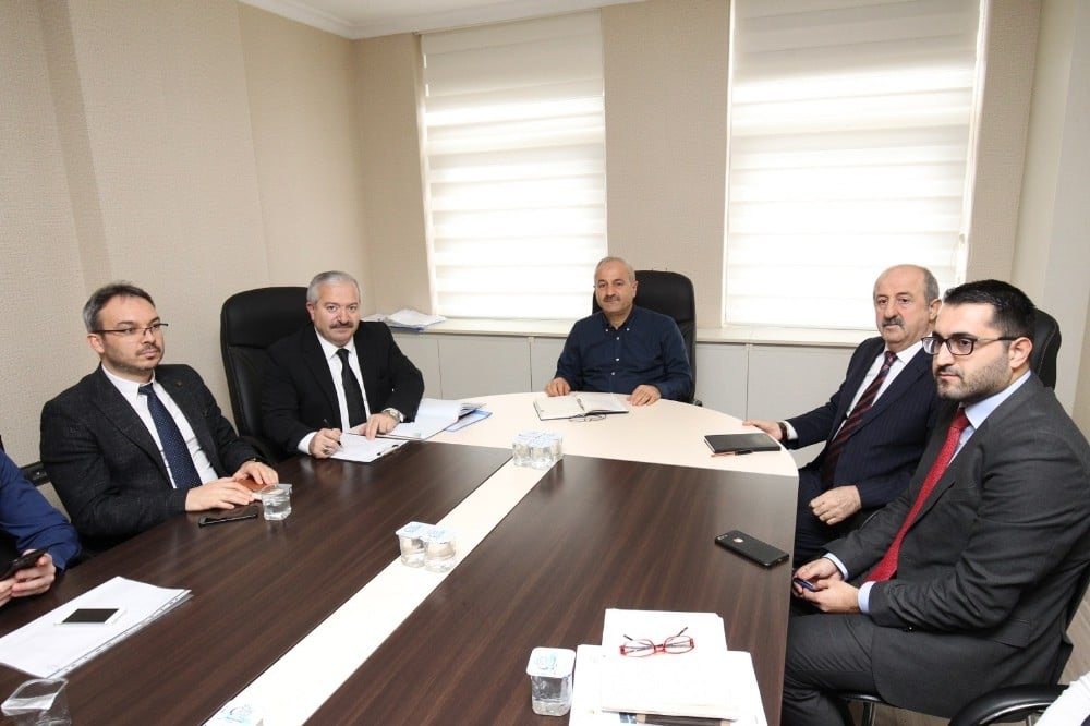 Başkan Büyükgöz, birim müdürlerinden çalışmaları dinledi 