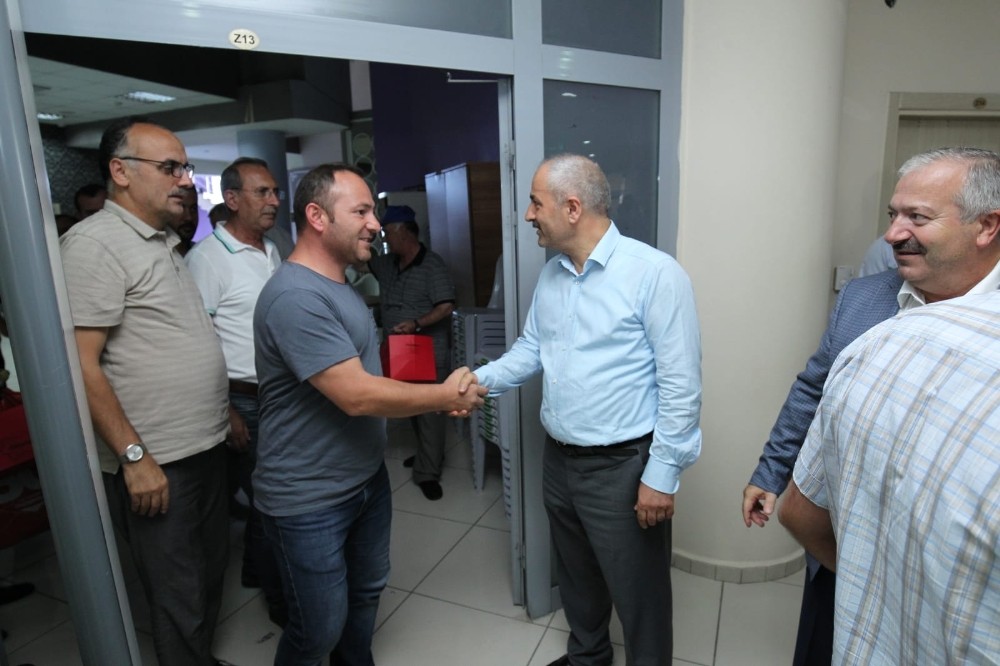 Başkan Büyükgöz, mesai arkadaşlarıyla bayramlaştı 