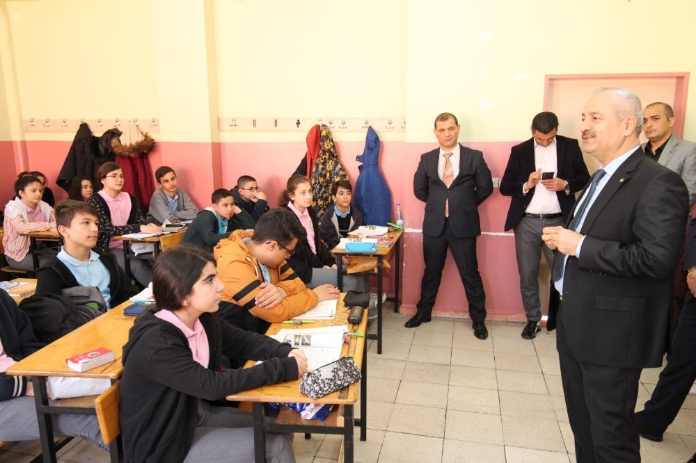 Başkan Büyükgöz, öğrencilerle buluştu 