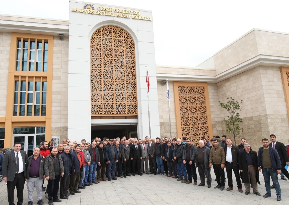 Başkan Büyükgöz pazarcılarla buluştu 