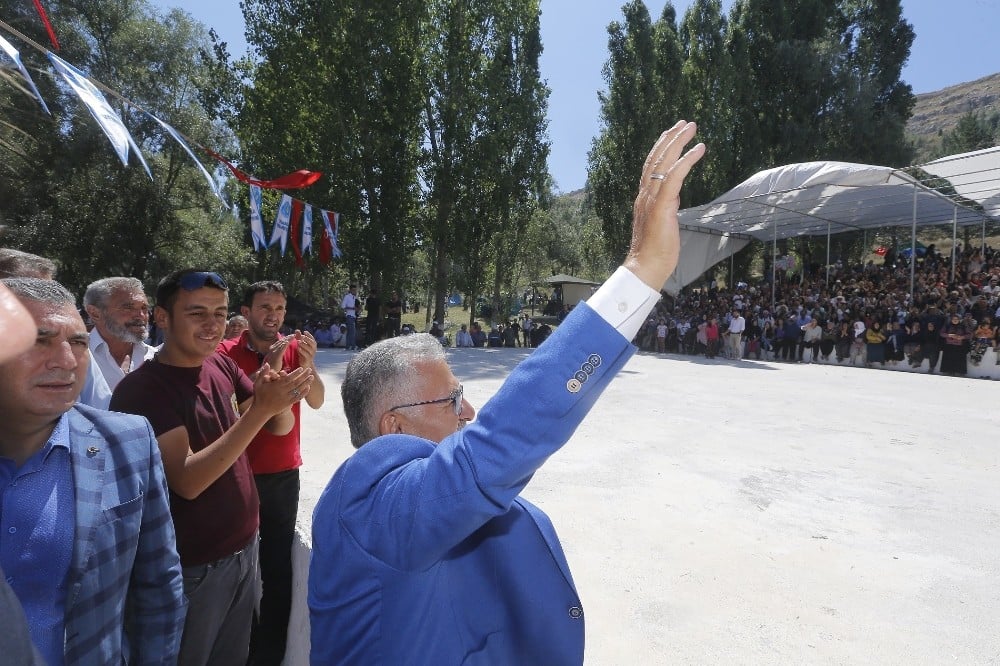 Başkan Büyükkılıç Dadaloğlu Şenliklerinde 