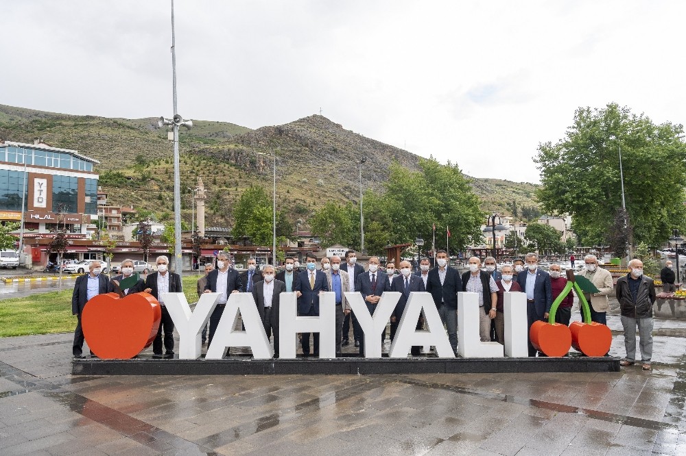 Başkan Büyükkılıç ile ilçeler hep bir arada 