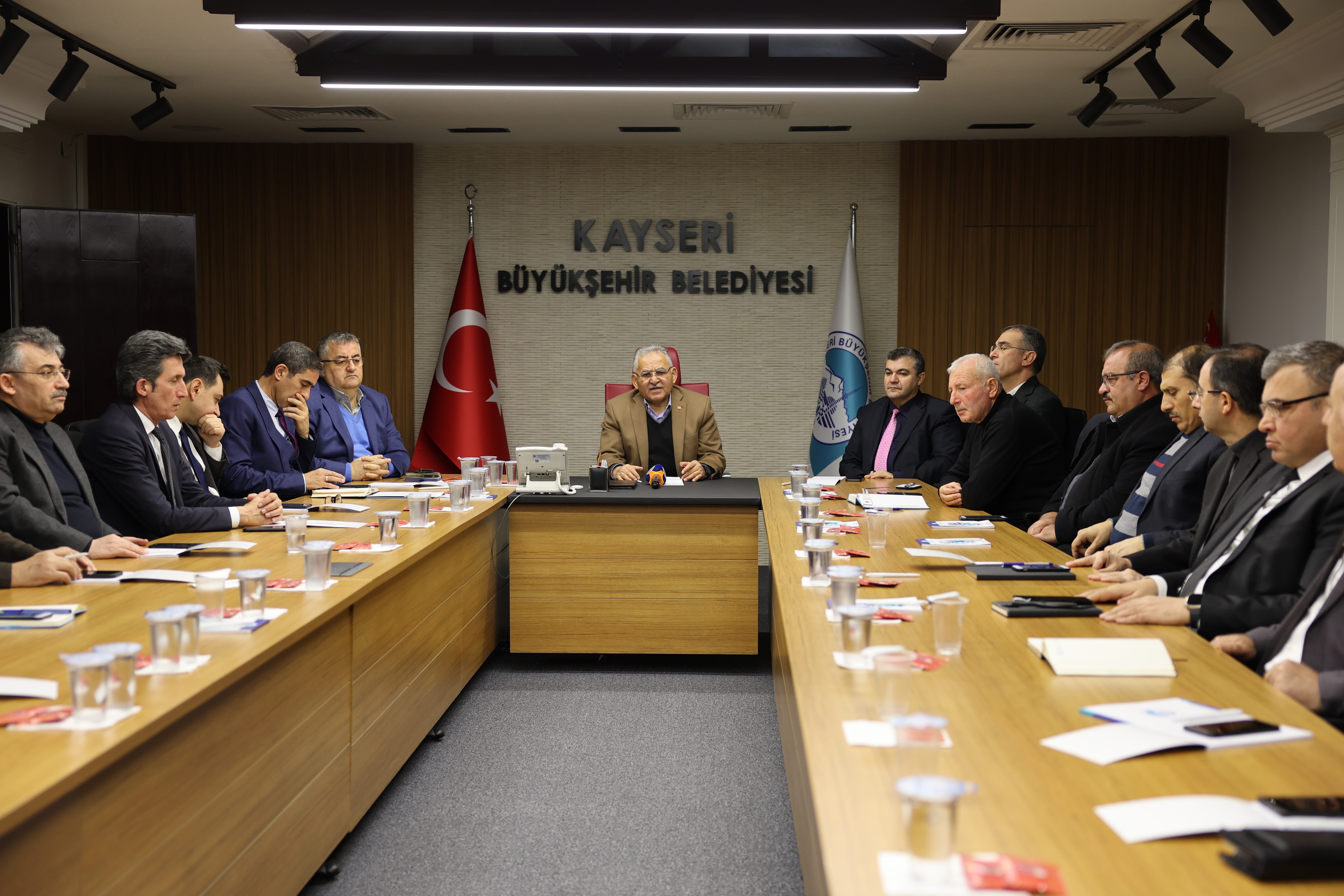 Başkan Büyükkılıç'tan 'Yardım Koordinasyon Toplantısı'