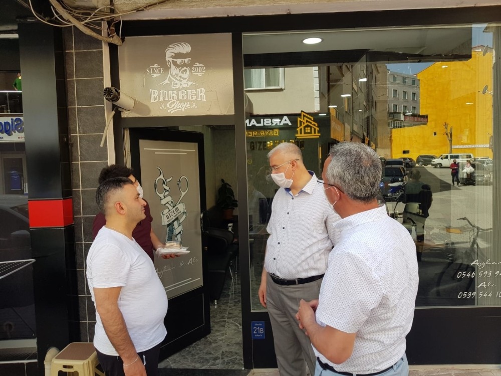 Başkan Çağlayan’dan berber ve kuaför esnafına ziyaret 