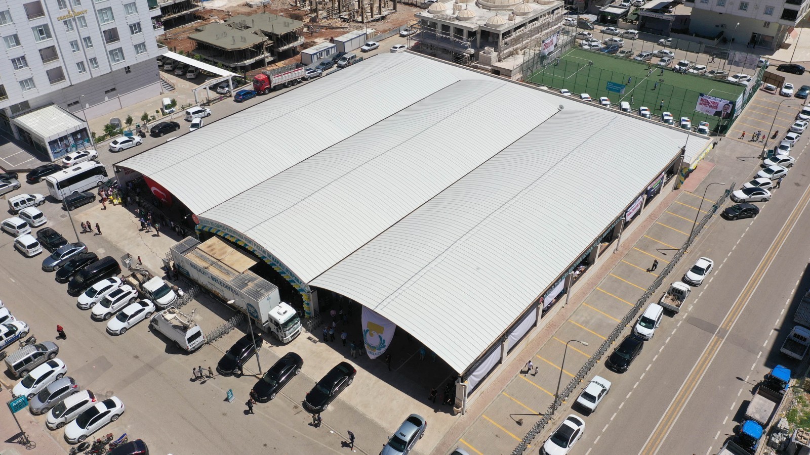 Başkan Canpolat'ın kazandırdığı kompleks vatandaşlara kolaylık sağladı