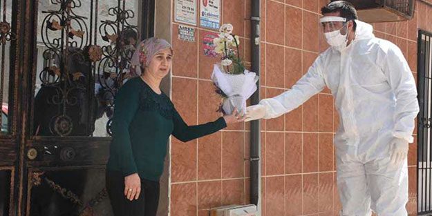 Başkan Çelik’ten evlilik yıldönümü jesti