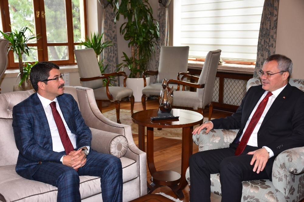 Başkan Çelik’ten ilk resmi ziyaret Vali Deniz’e 