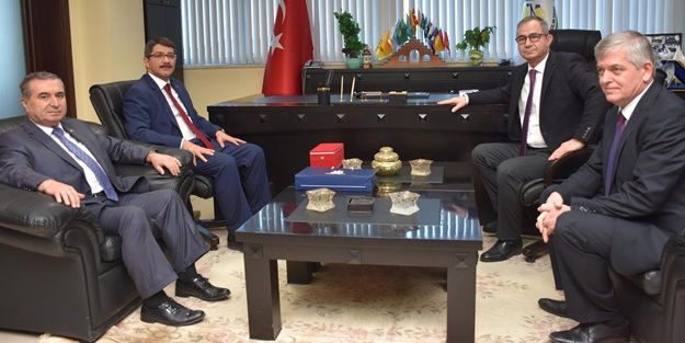 Başkan Çelik’ten Pazarcılara müjdeli ziyaret