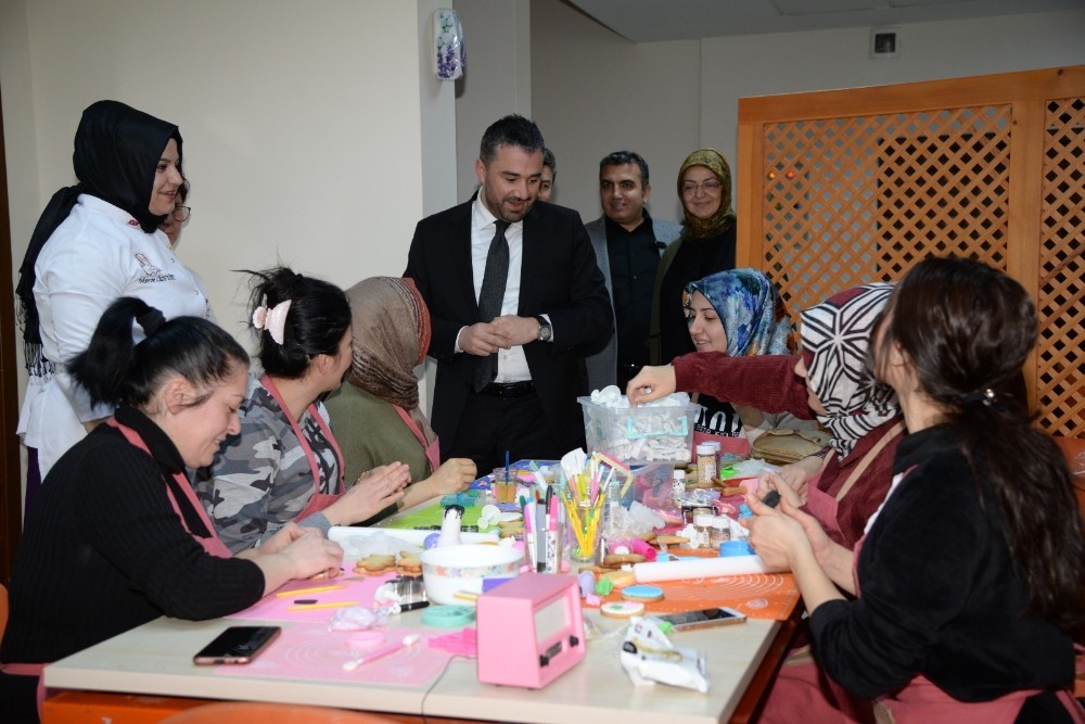 Başkan Çetin’den Hanım Evlerine ziyaret 