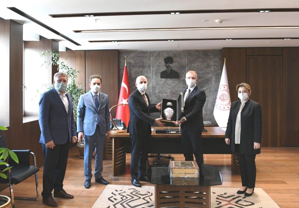 Başkan Ceyhun ve milletvekillerinden bakanlara ziyaret 