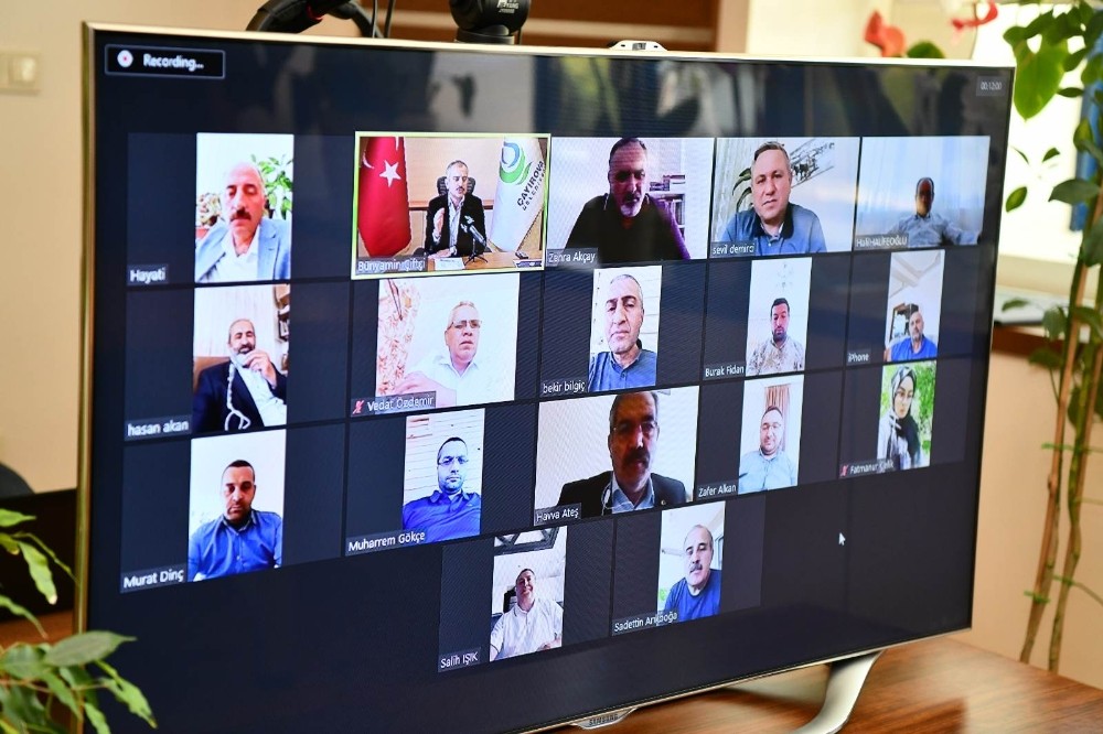 Başkan Çiftçi video konferansla bayramlaştı 