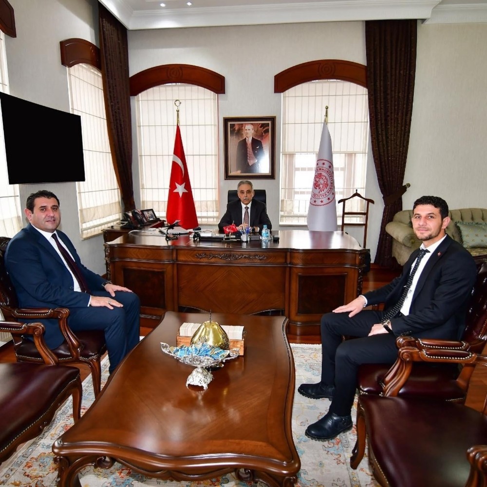 Başkan Çiğdem’den Vali Toprak’a ziyaret 