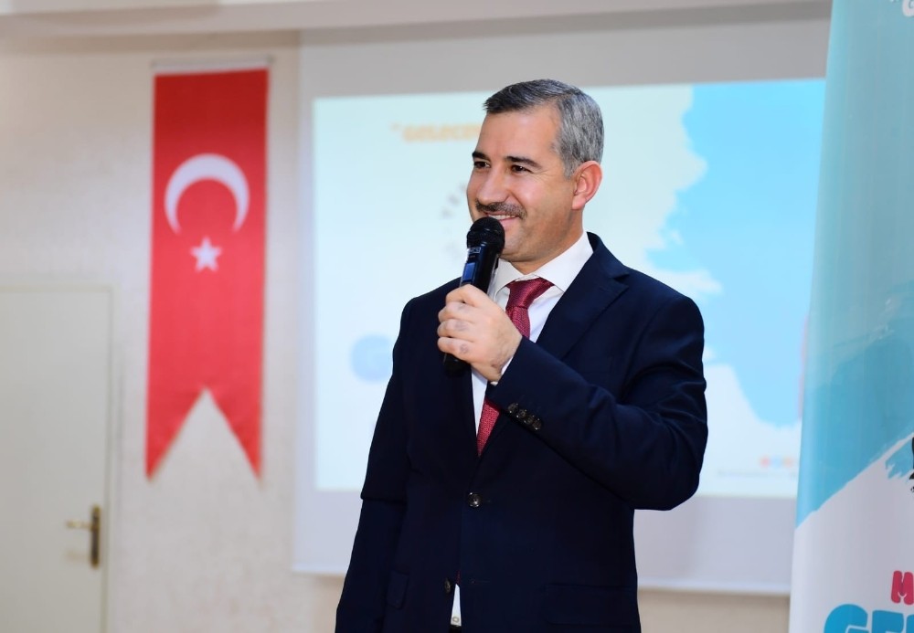 Başkan Çınar: Gençlerin proje, fikir ve önerilerine ihtiyacımız var 