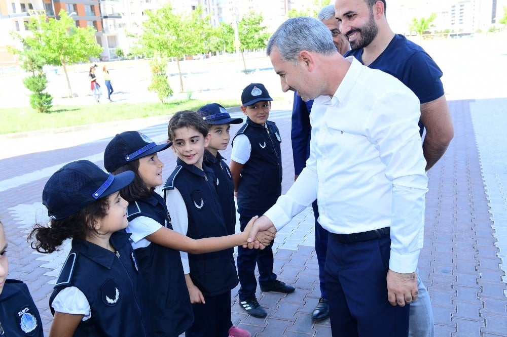 Başkan Çınar, gönüllü zabıta ekibiyle denetime çıktı 