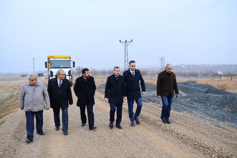 Başkan Çınar, yol çalışmalarını inceledi 