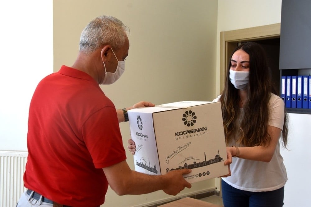 Başkan Çolakbayrakdar, “Hizmetlerimizle Türkiye’ye örnek oluyoruz” 
