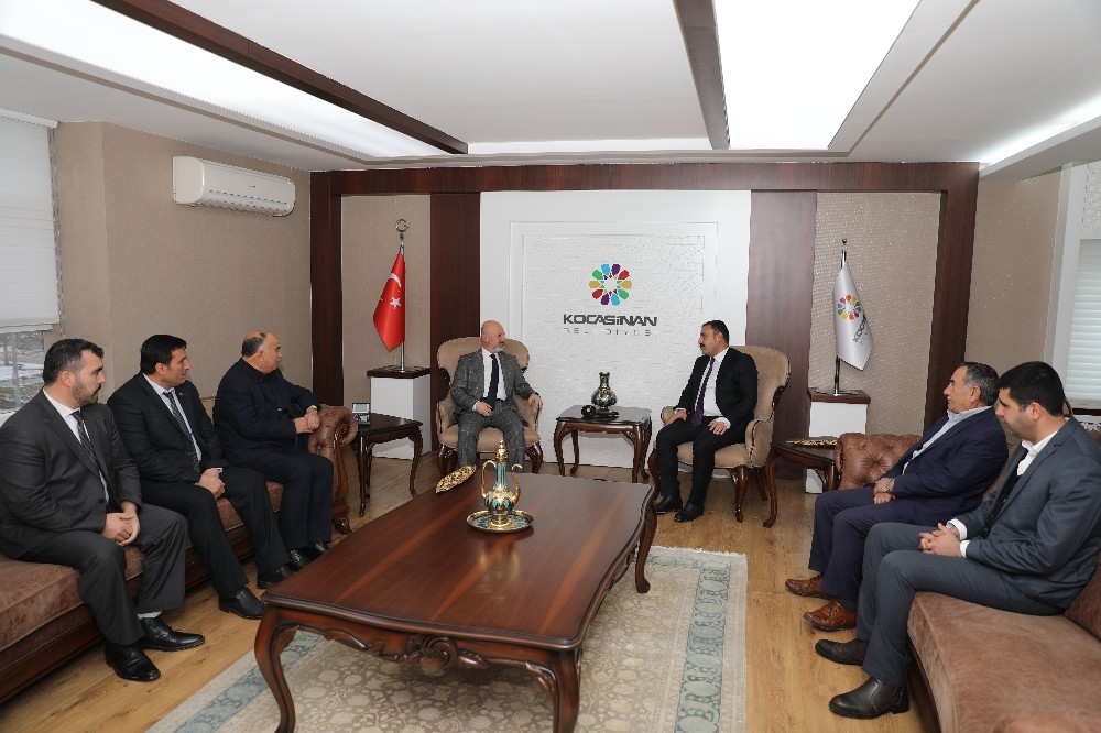 Başkan Çolakbayrakdar, kardeş belediye başkanını ağırladı 