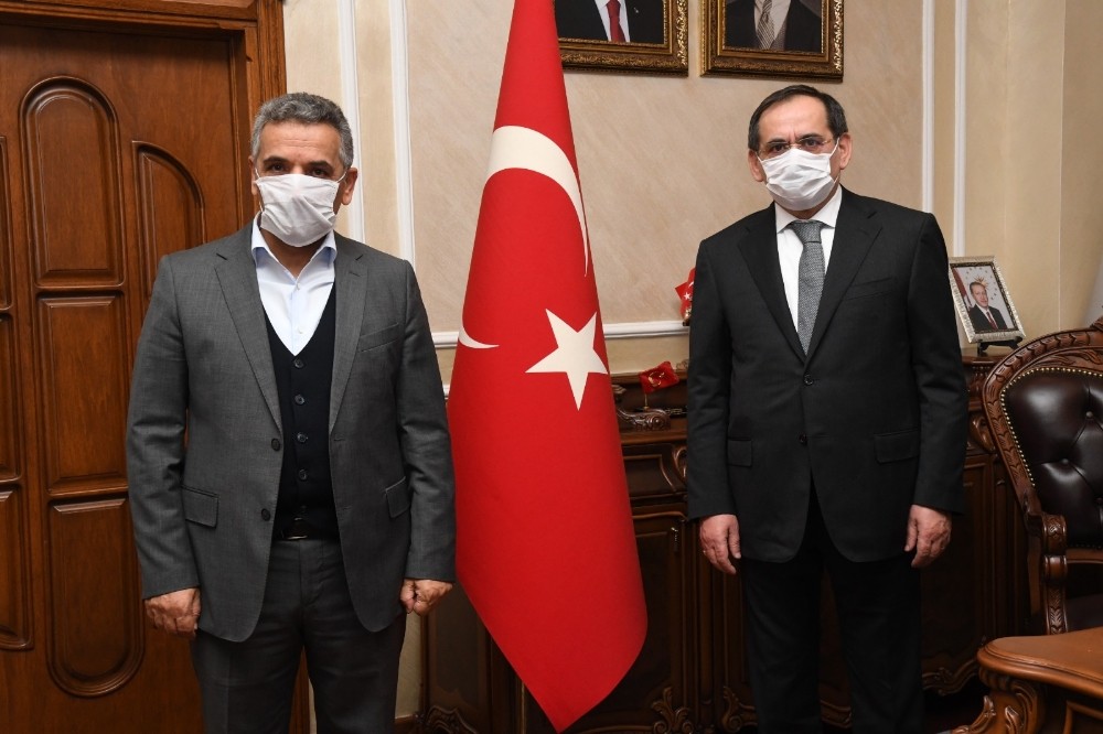 Başkan Demir: “Bu zor günleri hep birlikte atlatacağız” 