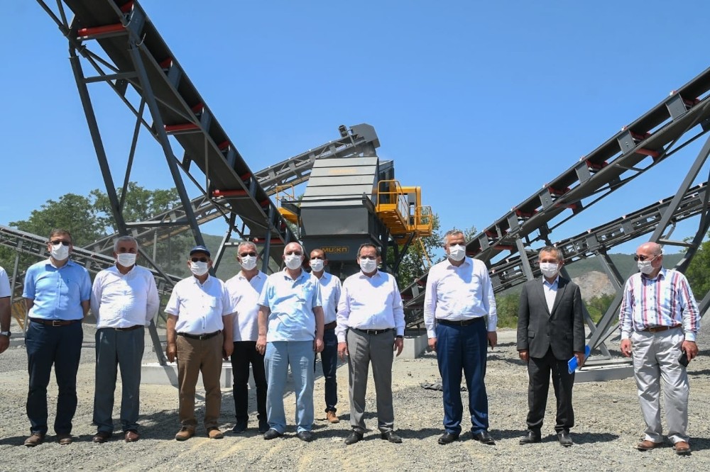 Başkan Demir: “Hedefimiz alt yapıyı tamamen bitirmek” 