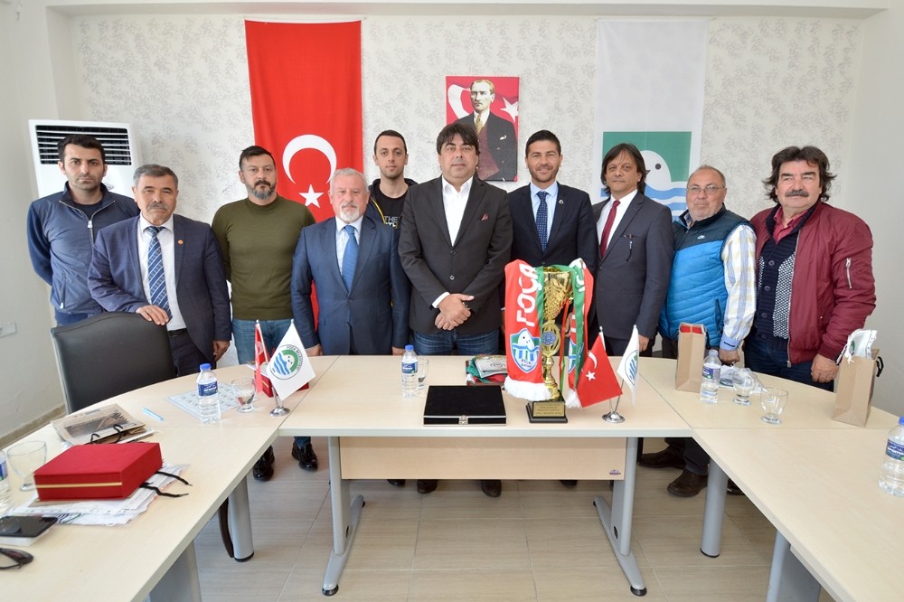 Başkan Demirağ’dan Foça Belediyespor’a teşekkür 